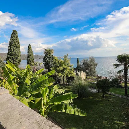 Luxury Sonja - With Hot Tub, Near Sea, Free Parking Apartment *