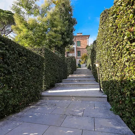 Apartment Luxury Sonja - With Hot Tub, Near Sea, Free Parking